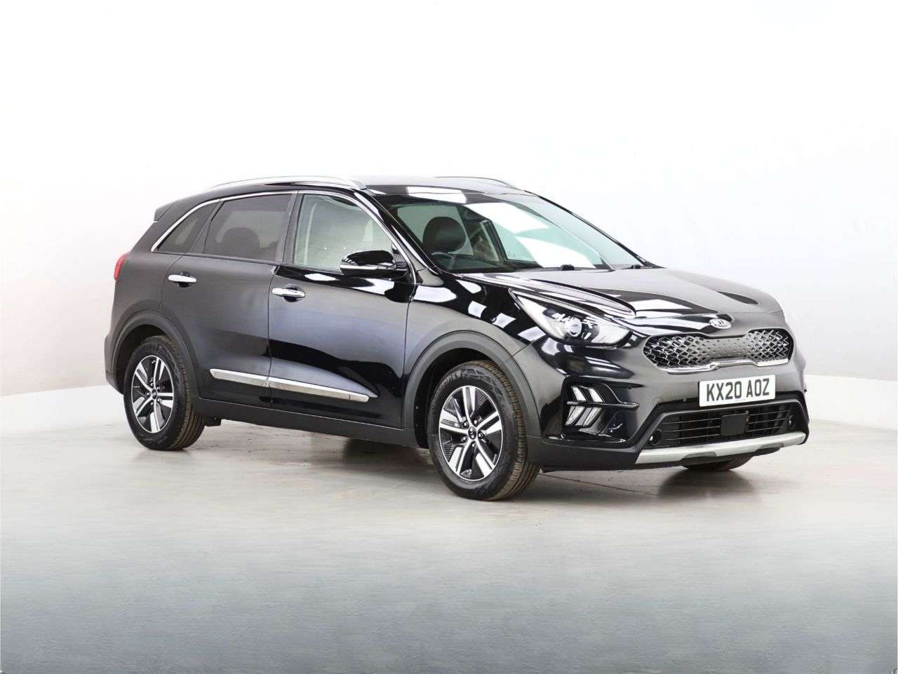 A 2020 KIA NIRO 1.6 GDi 8.9kWh 3 SUV 5dr Petrol Plug-in Hybrid DCT Euro 6 (s/s) (139 bhp) A 2020 KIA NIRO 1.6 GDi 8.9kWh 3 SUV 5dr Petrol Plug-in Hybrid DCT Euro 6 (s/s) (139 bhp)