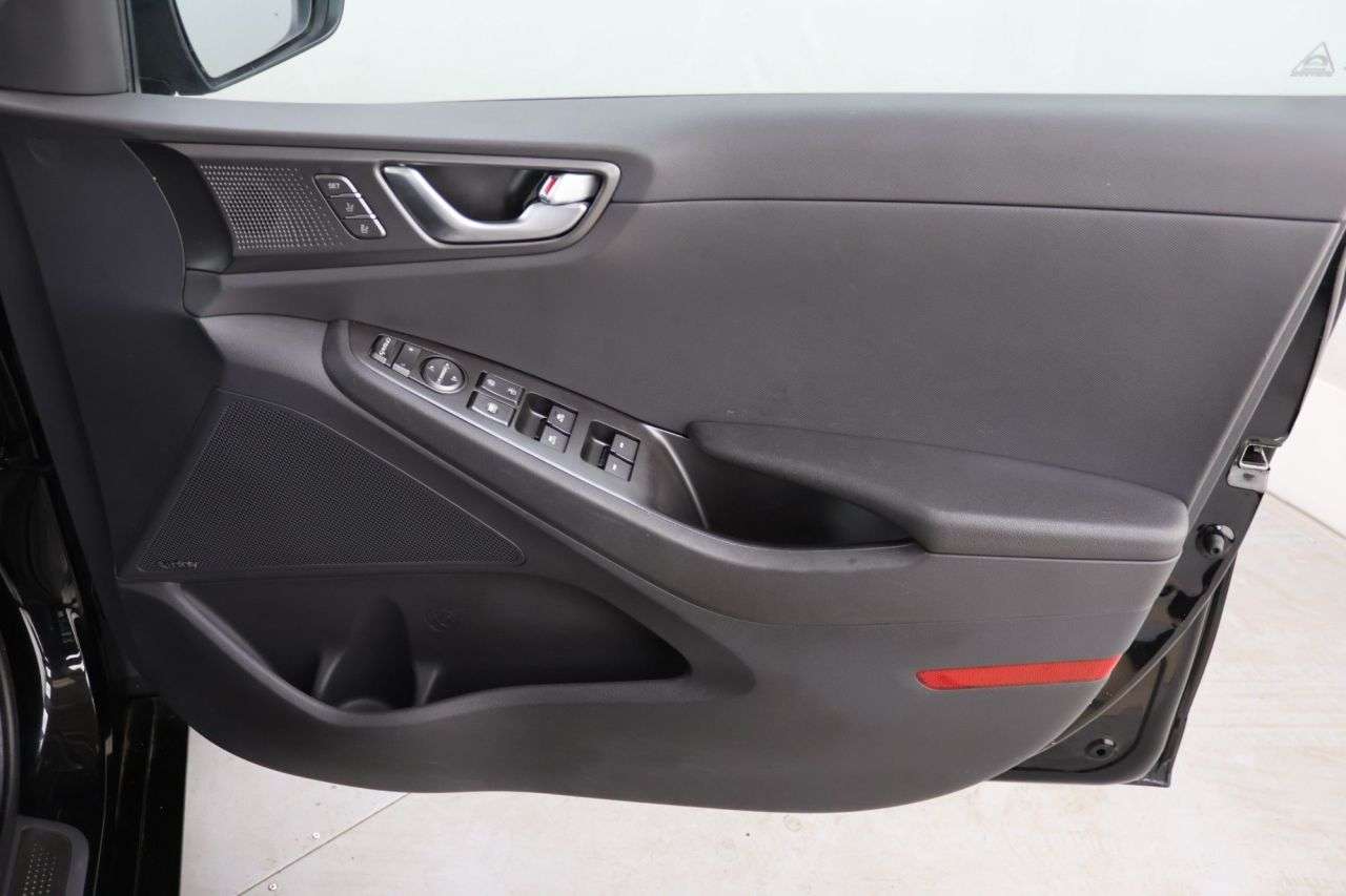 2021 HYUNDAI IONIQ 2021 HYUNDAI IONIQ