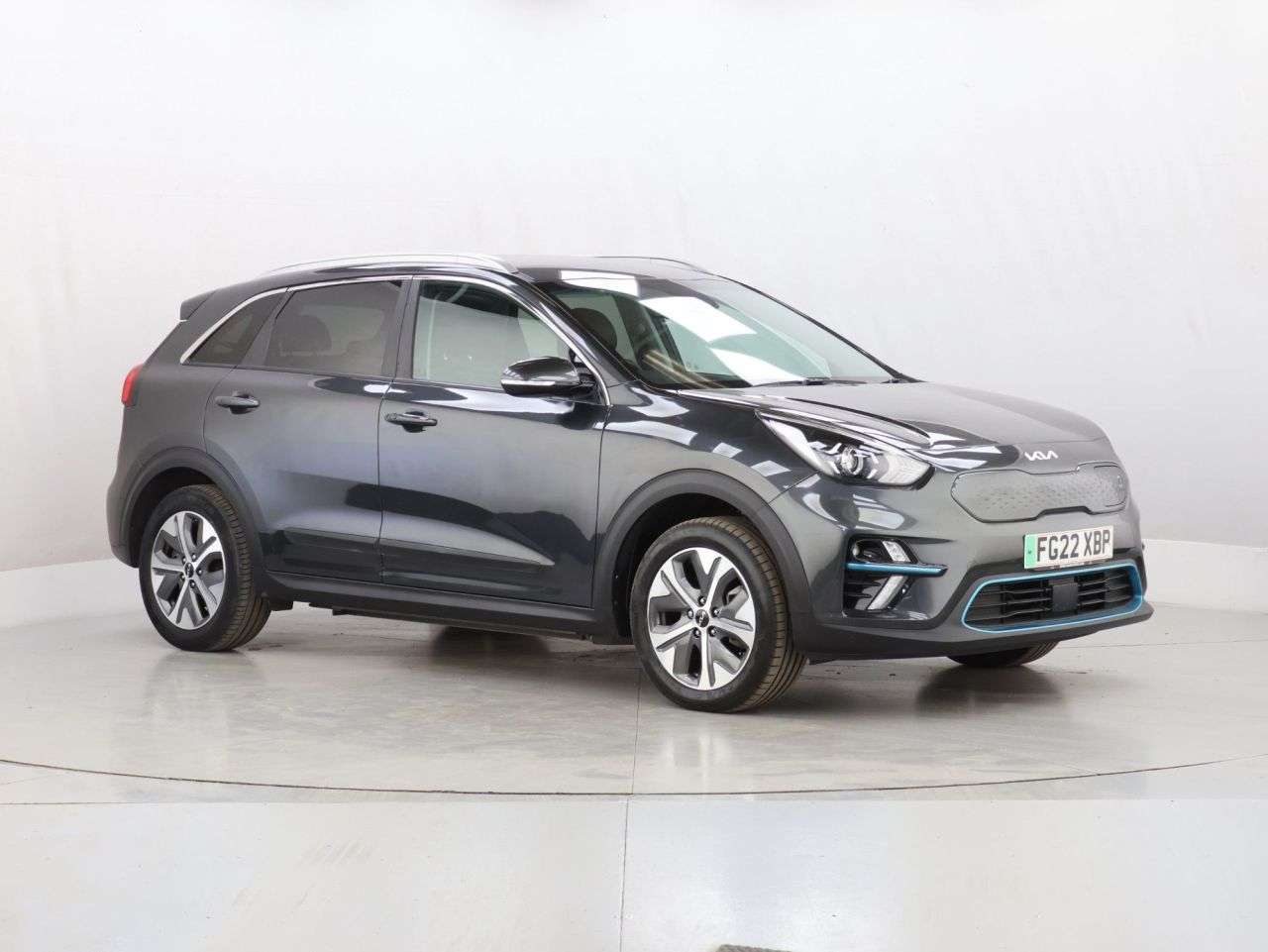 A 2022 KIA NIRO 64kWh 2 SUV 5dr Electric Auto (201 bhp) A 2022 KIA NIRO 64kWh 2 SUV 5dr Electric Auto (201 bhp)