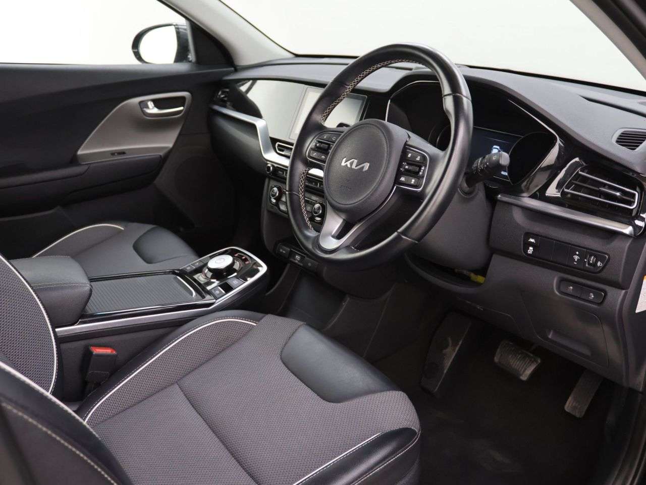 2022 KIA NIRO 2022 KIA NIRO