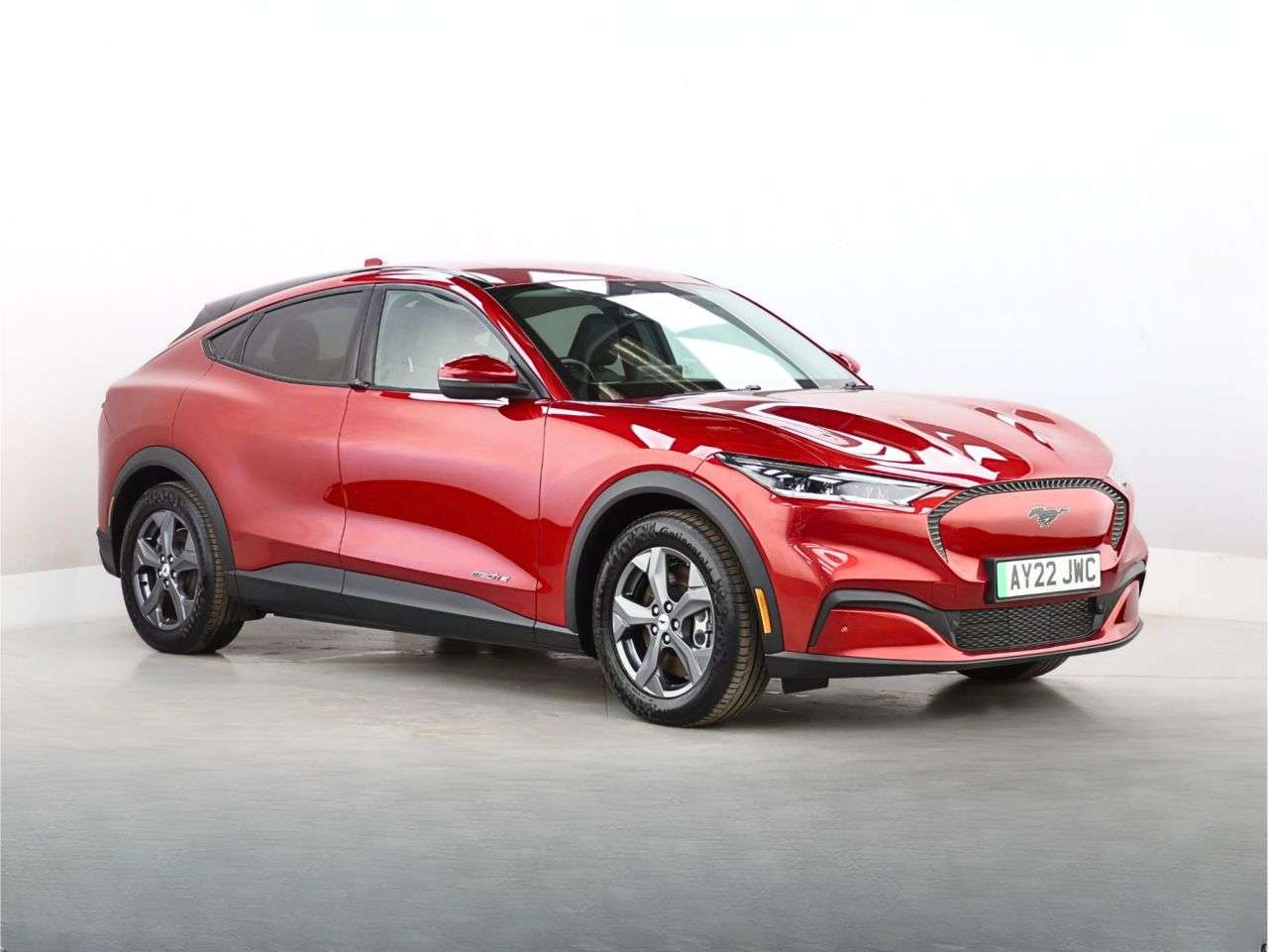 A 2022 FORD MUSTANG MACH-E Standard Range 70kWh SUV 5dr Electric Automatic (269 ps) A 2022 FORD MUSTANG MACH-E Standard Range 70kWh SUV 5dr Electric Automatic (269 ps)