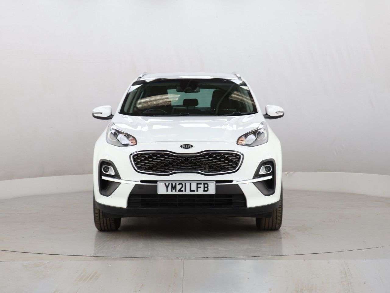 A 2021 KIA SPORTAGE 1.6 CRDi MHEV 2 SUV 5dr Diesel Hybrid DCT Euro 6 (s/s) (134 bhp) A 2021 KIA SPORTAGE 1.6 CRDi MHEV 2 SUV 5dr Diesel Hybrid DCT Euro 6 (s/s) (134 bhp)