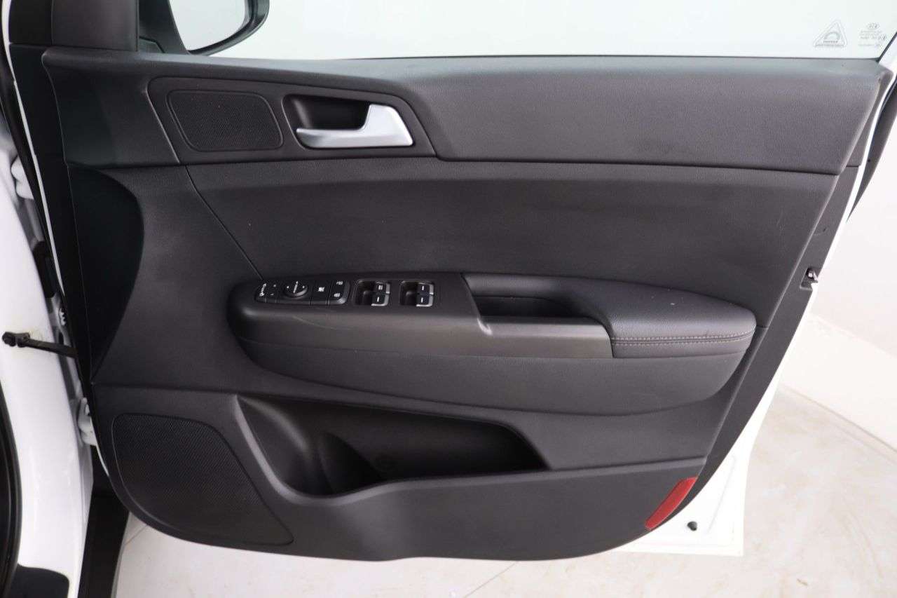 2021 KIA SPORTAGE 2021 KIA SPORTAGE