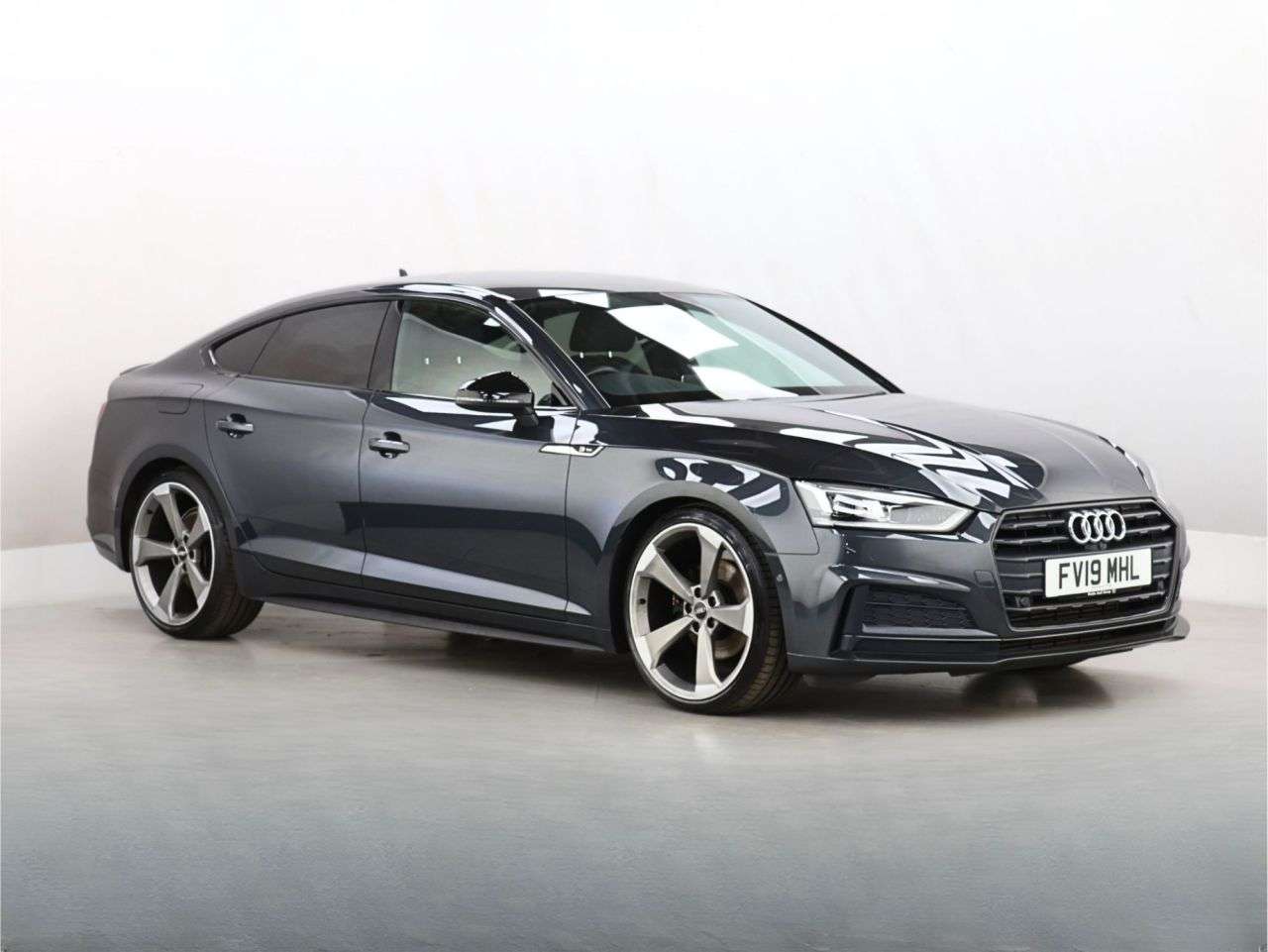 A 2019 AUDI A5 2.0 TFSI 35 Black Edition Sportback 5dr Petrol S Tronic Euro 6 (s/s) (150 p A 2019 AUDI A5 2.0 TFSI 35 Black Edition Sportback 5dr Petrol S Tronic Euro 6 (s/s) (150 p