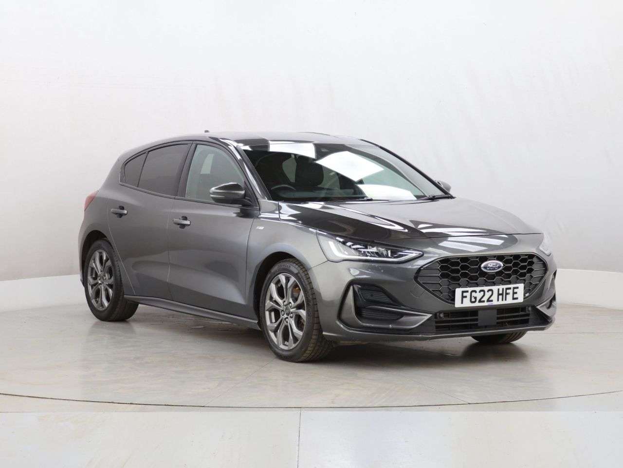 A 2022 FORD FOCUS 1.0T EcoBoost ST-Line Hatchback 5dr Petrol Manual Euro 6 (s/s) (125 ps) A 2022 FORD FOCUS 1.0T EcoBoost ST-Line Hatchback 5dr Petrol Manual Euro 6 (s/s) (125 ps)