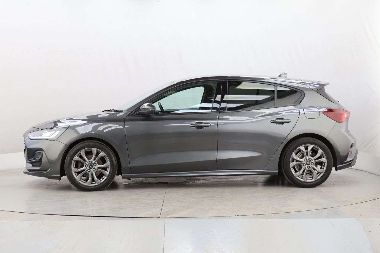 2022 FORD FOCUS 2022 FORD FOCUS