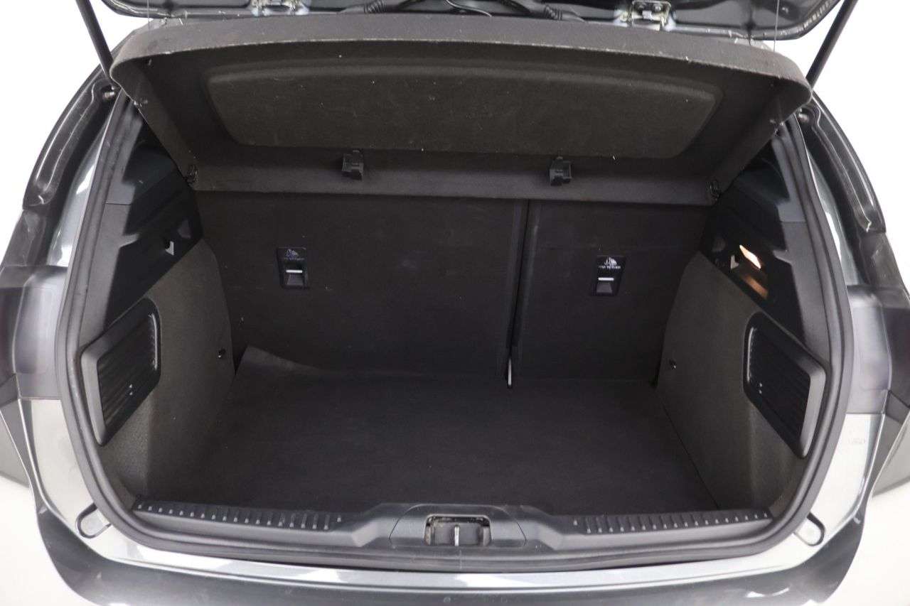 2022 FORD FOCUS 2022 FORD FOCUS