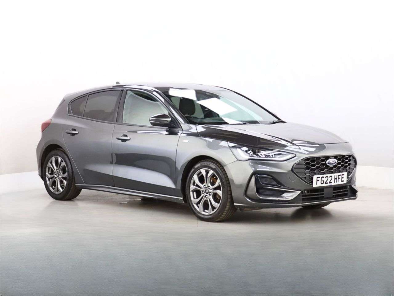 A 2022 FORD FOCUS 1.0T EcoBoost ST-Line Hatchback 5dr Petrol Manual Euro 6 (s/s) (125 ps) A 2022 FORD FOCUS 1.0T EcoBoost ST-Line Hatchback 5dr Petrol Manual Euro 6 (s/s) (125 ps)