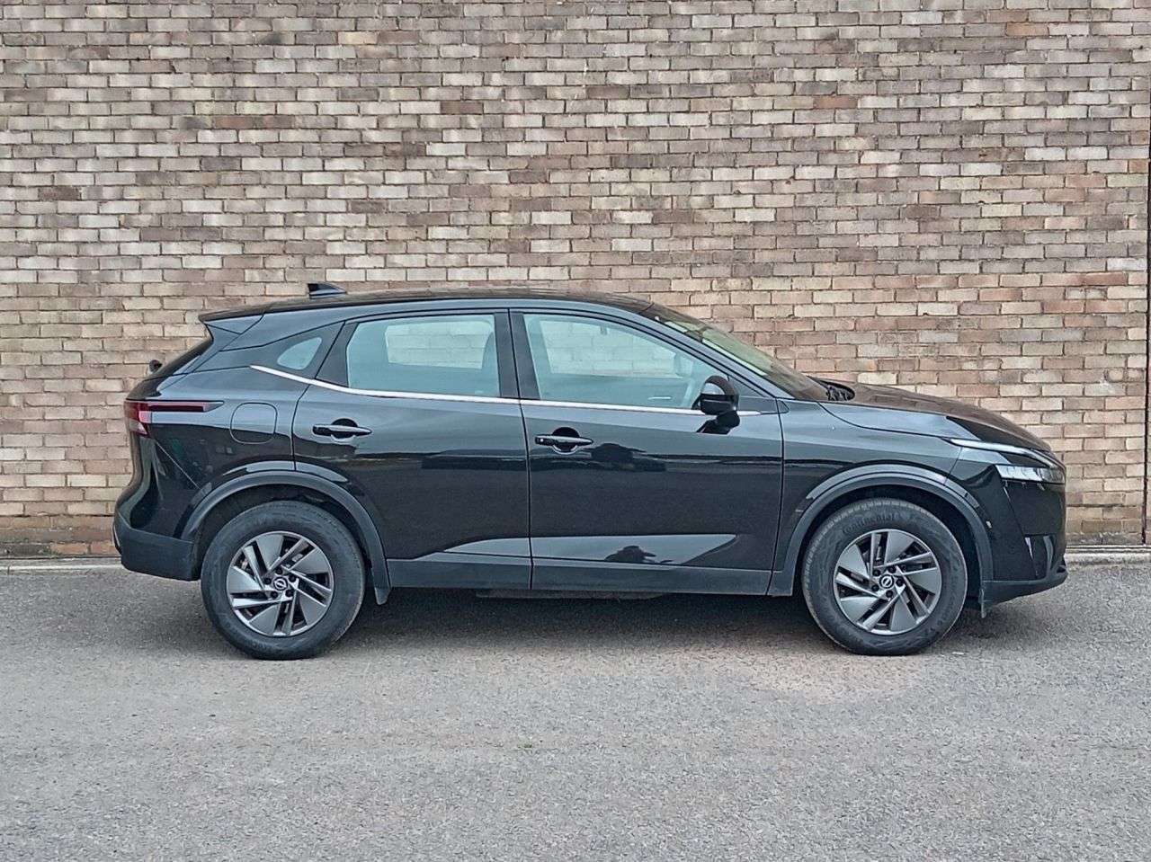 A 2024 NISSAN QASHQAI 1.3 DIG-T MHEV Acenta Premium SUV 5dr Petrol Hybrid XTRON Euro 6 (s/s) (158 A 2024 NISSAN QASHQAI 1.3 DIG-T MHEV Acenta Premium SUV 5dr Petrol Hybrid XTRON Euro 6 (s/s) (158