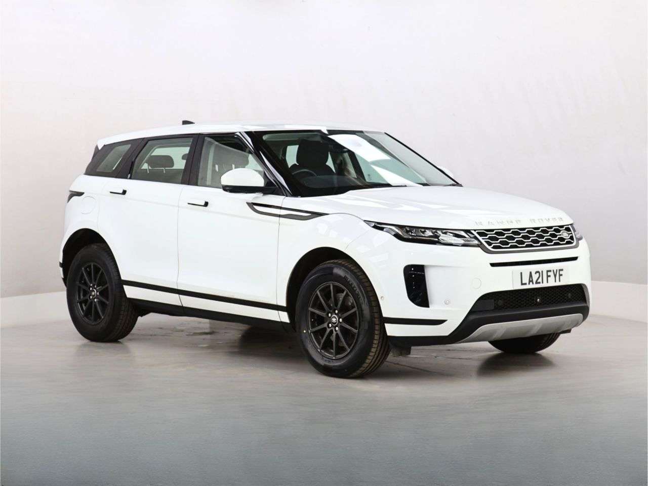 A 2021 LAND ROVER RANGE ROVER EVOQUE 2.0 D165 SUV 5dr Diesel Manual FWD Euro 6 (s/s) (163 ps) A 2021 LAND ROVER RANGE ROVER EVOQUE 2.0 D165 SUV 5dr Diesel Manual FWD Euro 6 (s/s) (163 ps)