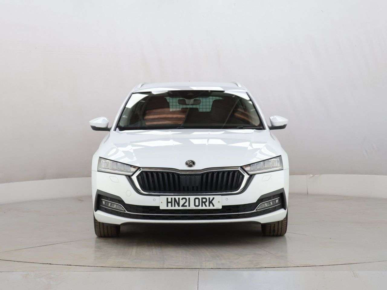 A 2021 SKODA OCTAVIA 2.0 TDI SE L Estate 5dr Diesel DSG Euro 6 (s/s) (116 ps) A 2021 SKODA OCTAVIA 2.0 TDI SE L Estate 5dr Diesel DSG Euro 6 (s/s) (116 ps)