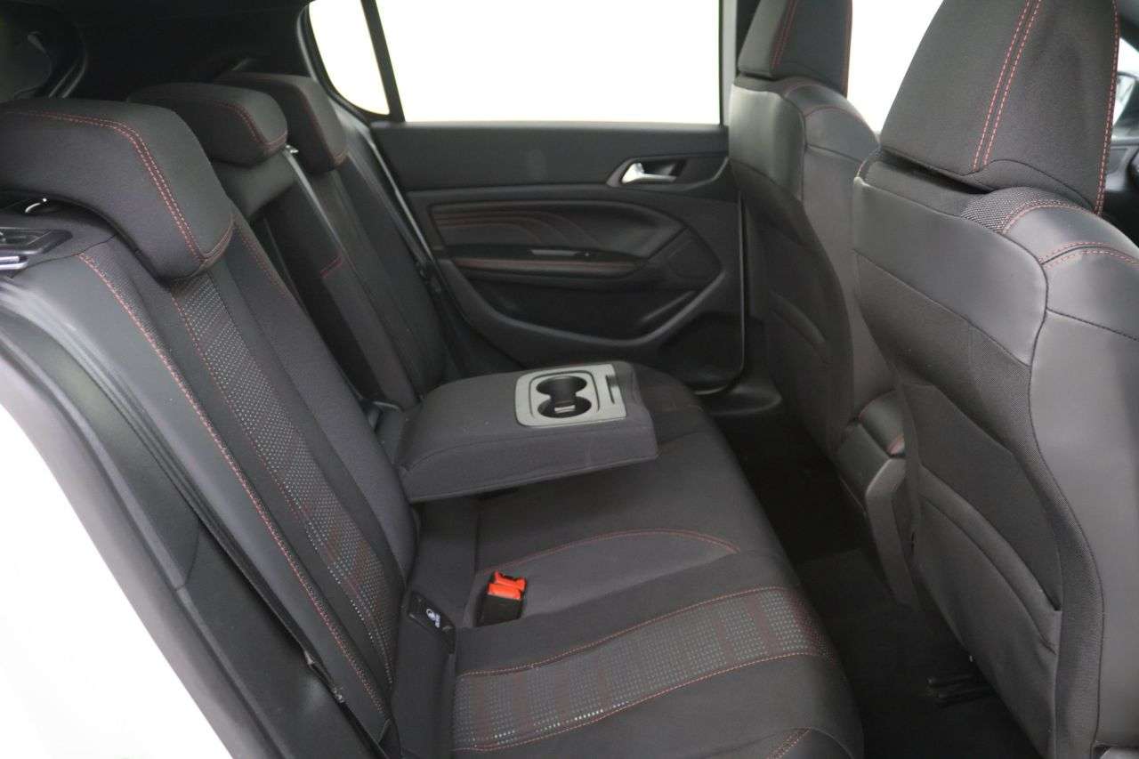 2017 PEUGEOT 308 2017 PEUGEOT 308