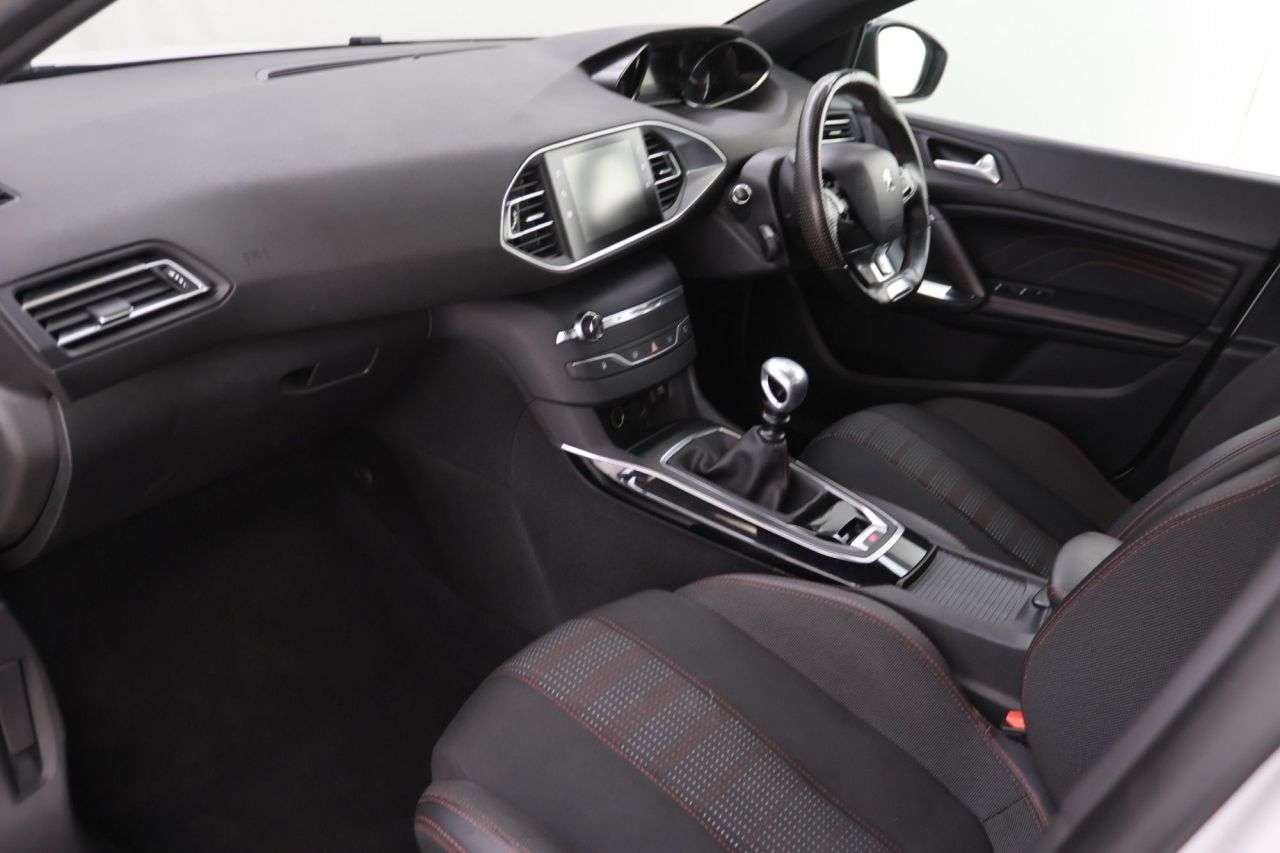 2017 PEUGEOT 308 2017 PEUGEOT 308