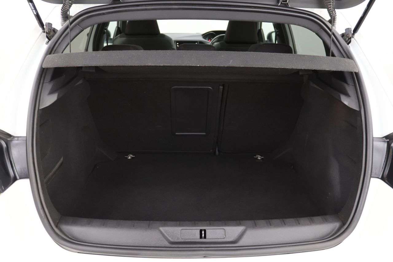 2017 PEUGEOT 308 2017 PEUGEOT 308