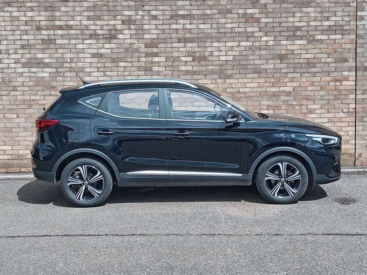 A 2023 MG MG ZS 1.5 VTi-TECH Excite SUV 5dr Petrol Manual Euro 6 (s/s) (106 ps) A 2023 MG MG ZS 1.5 VTi-TECH Excite SUV 5dr Petrol Manual Euro 6 (s/s) (106 ps)