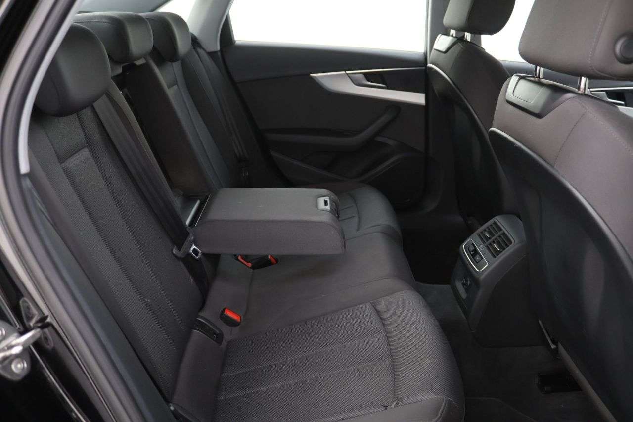 2022 AUDI A4 2022 AUDI A4