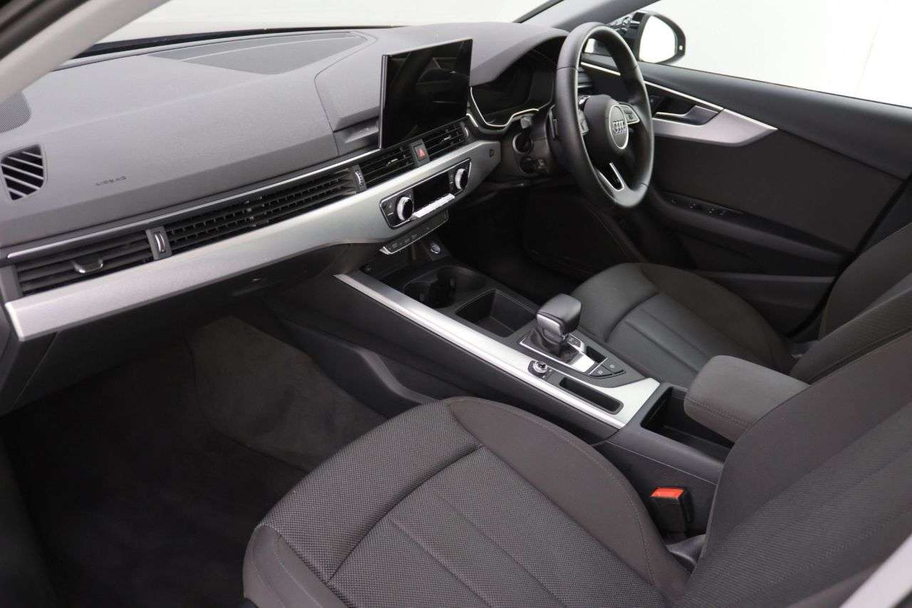 2022 AUDI A4 2022 AUDI A4
