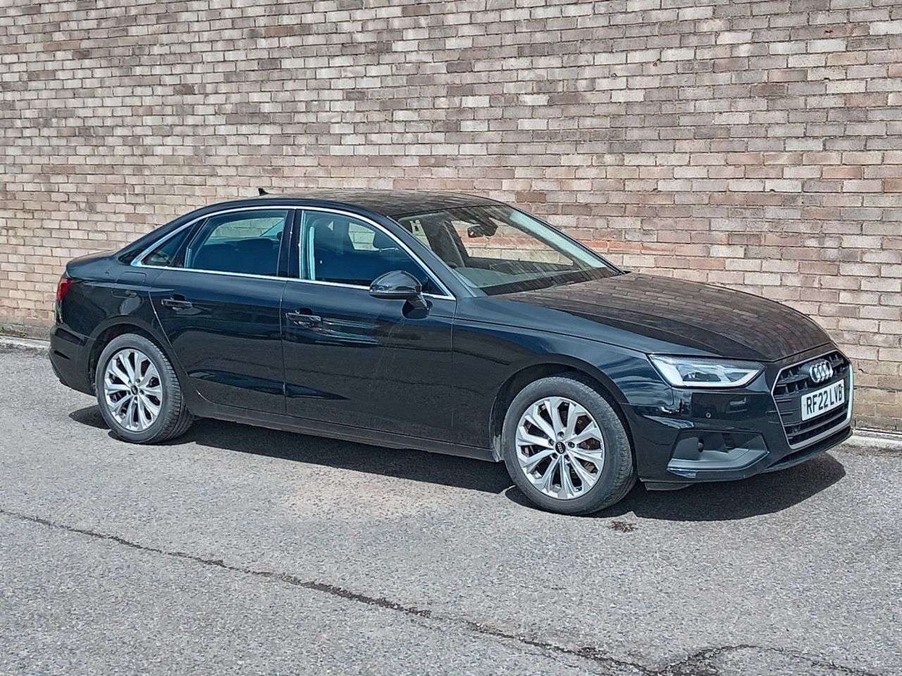 A 2022 AUDI A4 2.0 TFSI 35 Technik Saloon 4dr Petrol S Tronic Euro 6 (s/s) (150 ps) A 2022 AUDI A4 2.0 TFSI 35 Technik Saloon 4dr Petrol S Tronic Euro 6 (s/s) (150 ps)