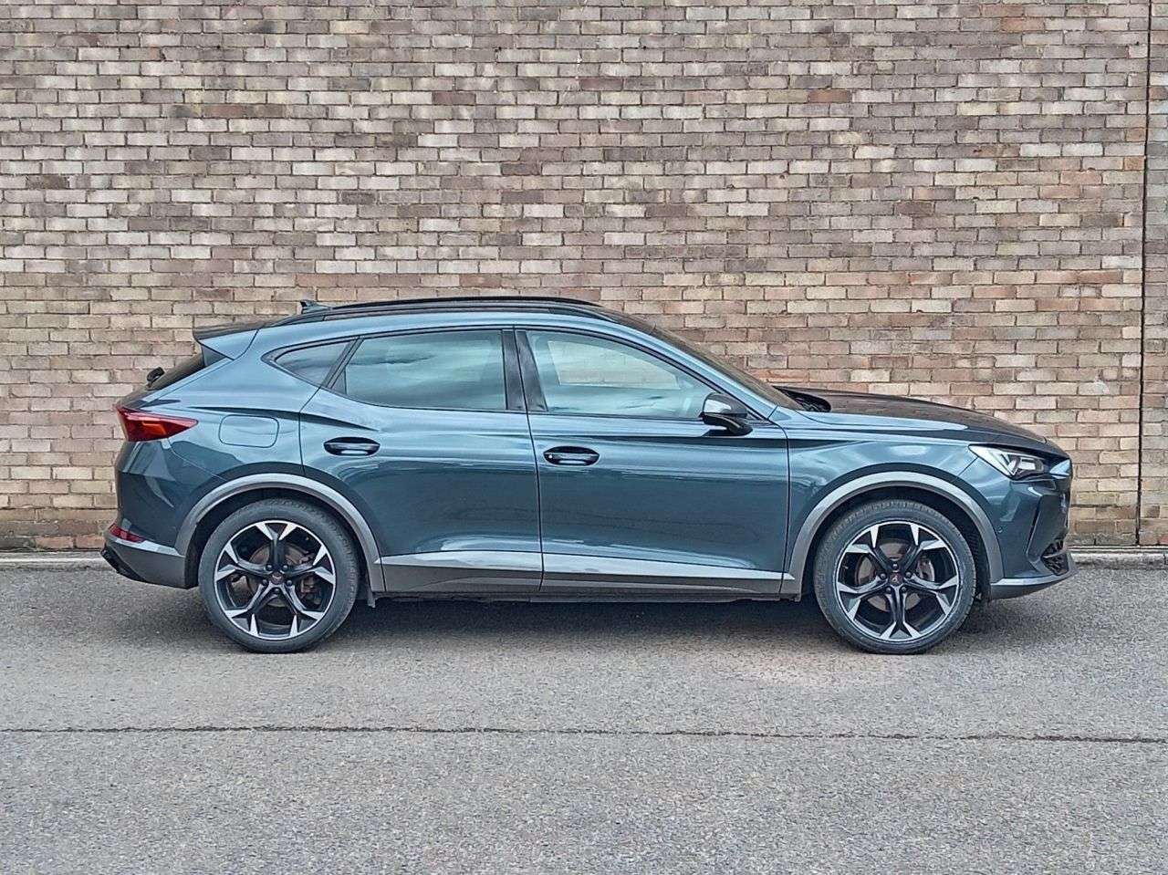 A 2023 CUPRA FORMENTOR 1.4 eHybrid 12.8kWh V2 SUV 5dr Petrol Plug-in Hybrid DSG Euro 6 (s/s) (204 A 2023 CUPRA FORMENTOR 1.4 eHybrid 12.8kWh V2 SUV 5dr Petrol Plug-in Hybrid DSG Euro 6 (s/s) (204