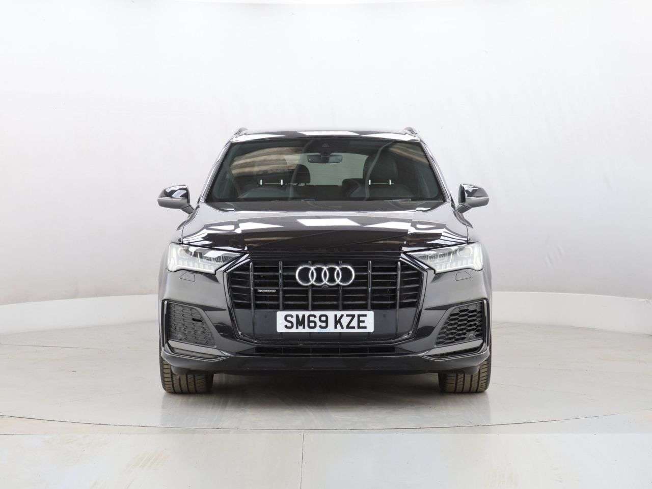 A 2020 AUDI Q7 3.0 TDI V6 50 Black Edition SUV 5dr Diesel Tiptronic quattro Euro 6 (s/s) ( A 2020 AUDI Q7 3.0 TDI V6 50 Black Edition SUV 5dr Diesel Tiptronic quattro Euro 6 (s/s) (