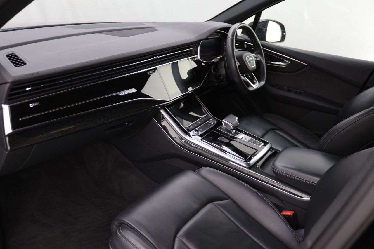 2020 AUDI Q7 2020 AUDI Q7