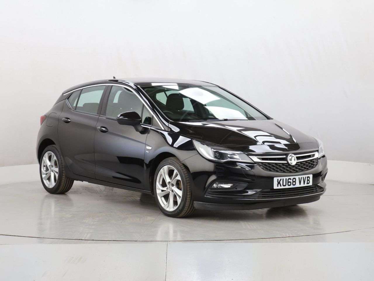 A 2018 VAUXHALL ASTRA 1.6 CDTi ecoTEC BlueInjection SRi Nav Hatchback 5dr Diesel Manual Euro 6 (s A 2018 VAUXHALL ASTRA 1.6 CDTi ecoTEC BlueInjection SRi Nav Hatchback 5dr Diesel Manual Euro 6 (s