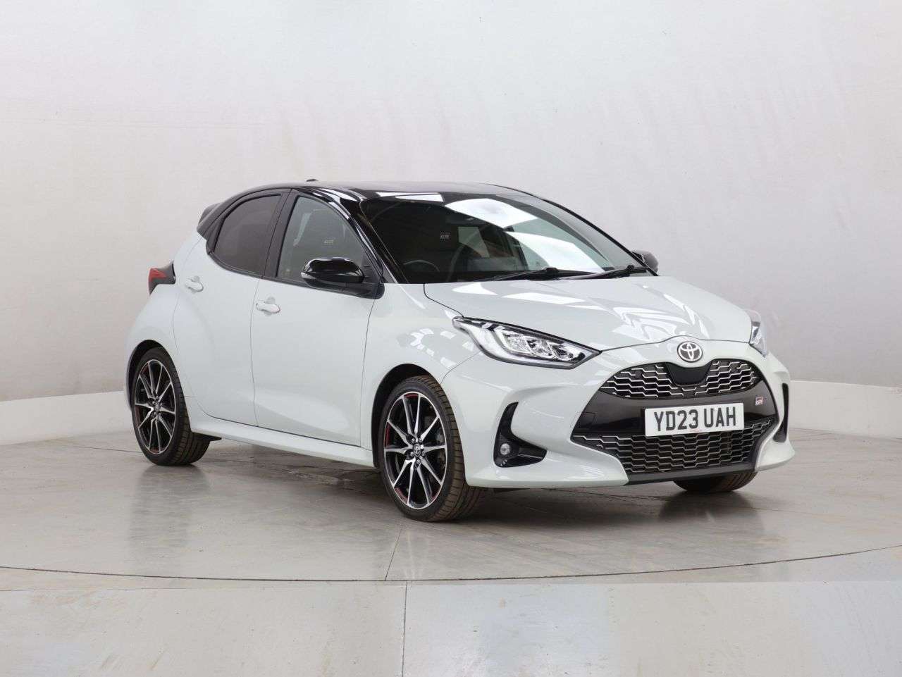 2023 TOYOTA YARIS 2023 TOYOTA YARIS