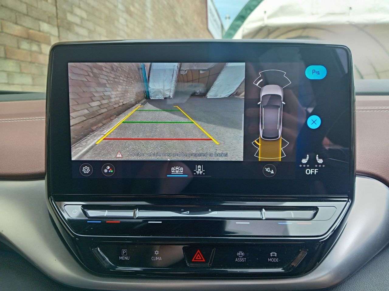 A 2022 VOLKSWAGEN ID4 Pure 52kWh Life SUV 5dr Electric Auto (148 ps) A 2022 VOLKSWAGEN ID4 Pure 52kWh Life SUV 5dr Electric Auto (148 ps)