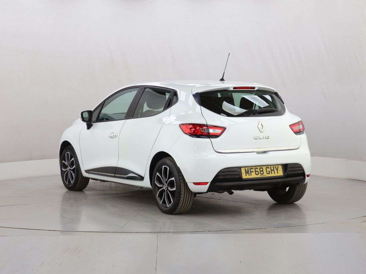 2018 RENAULT CLIO 2018 RENAULT CLIO