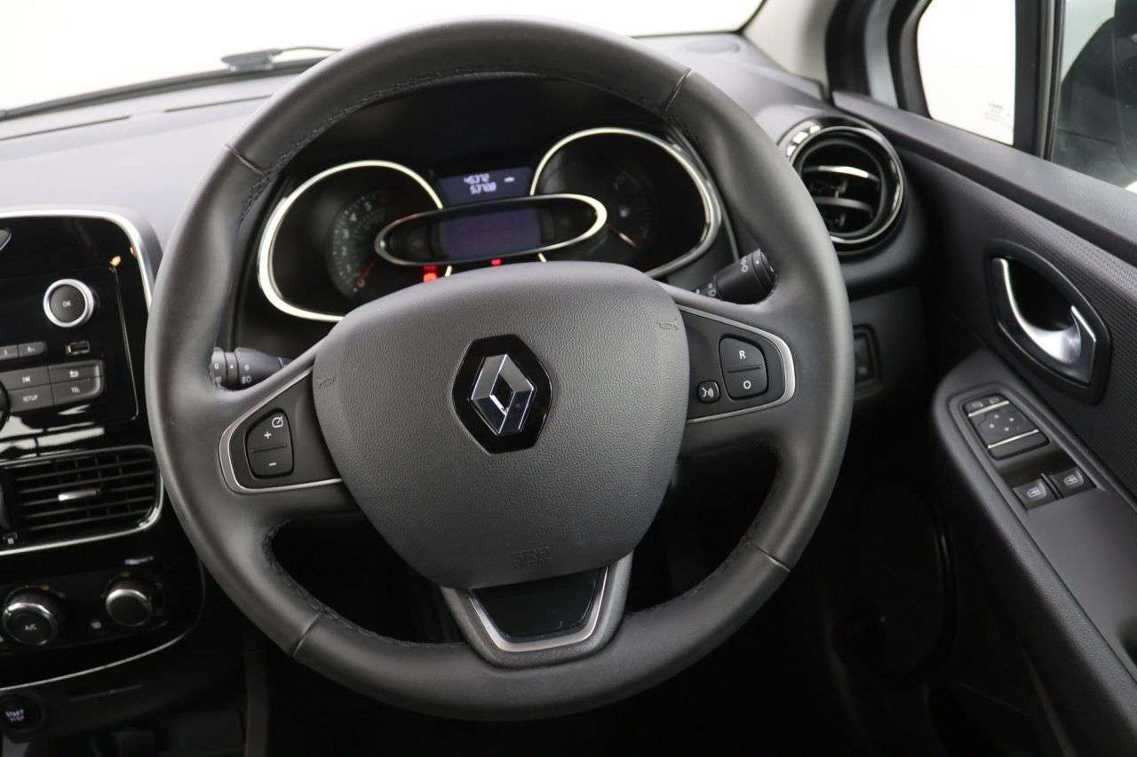 2018 RENAULT CLIO 2018 RENAULT CLIO