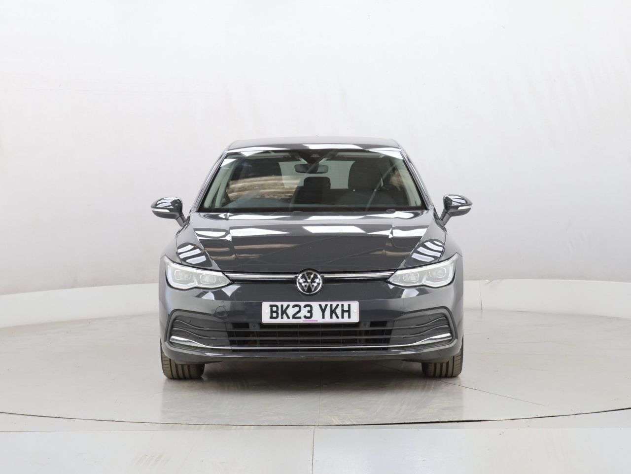 A 2023 VOLKSWAGEN GOLF 1.5 TSI Style Edition Hatchback 5dr Petrol Manual Euro 6 (s/s) (130 ps) A 2023 VOLKSWAGEN GOLF 1.5 TSI Style Edition Hatchback 5dr Petrol Manual Euro 6 (s/s) (130 ps)