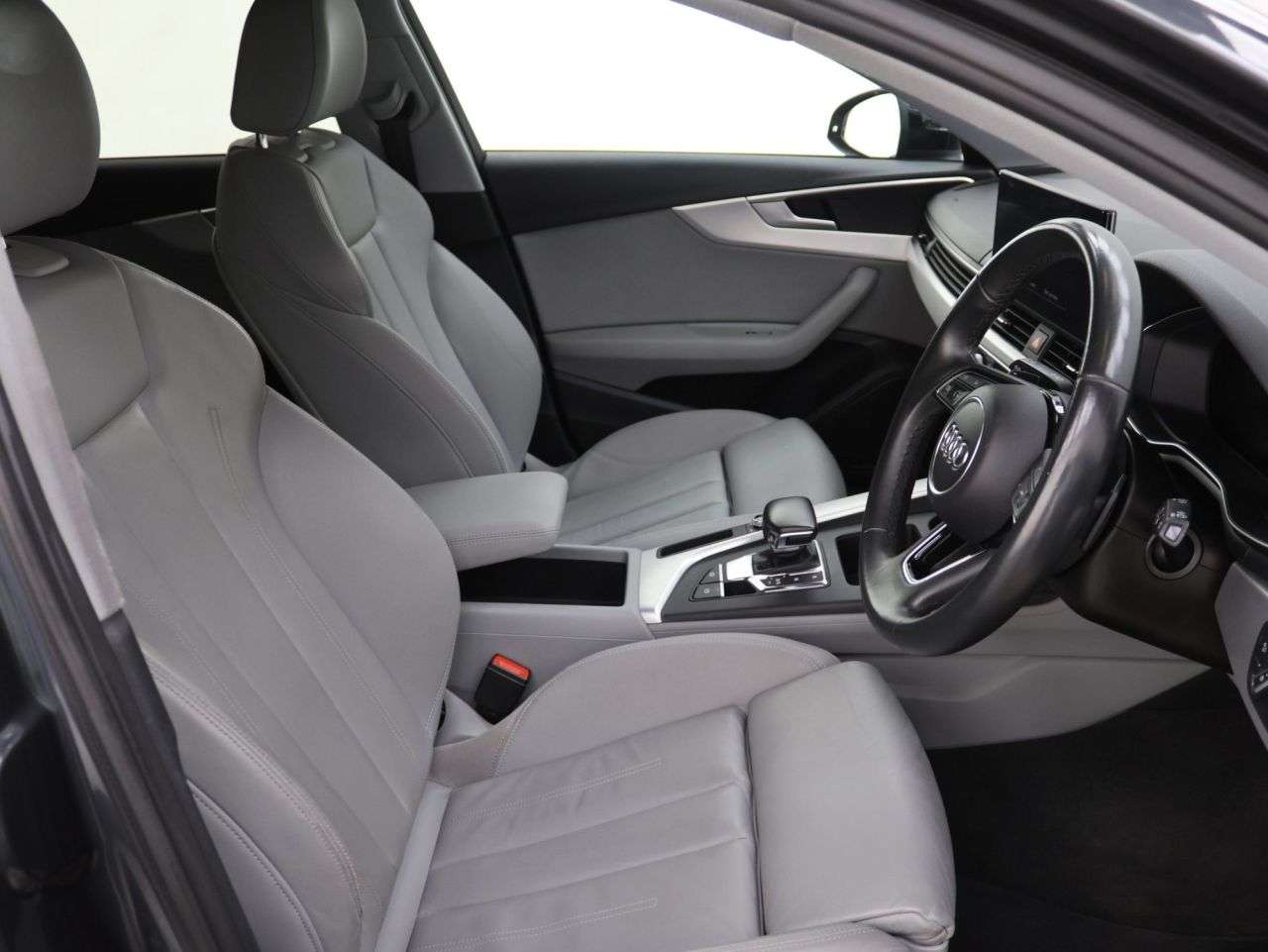 2021 AUDI A4 AVANT 2021 AUDI A4 AVANT