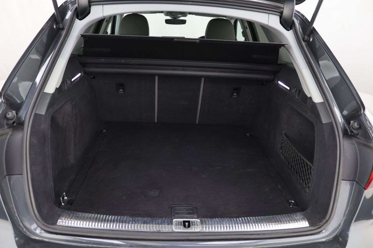 2021 AUDI A4 AVANT 2021 AUDI A4 AVANT