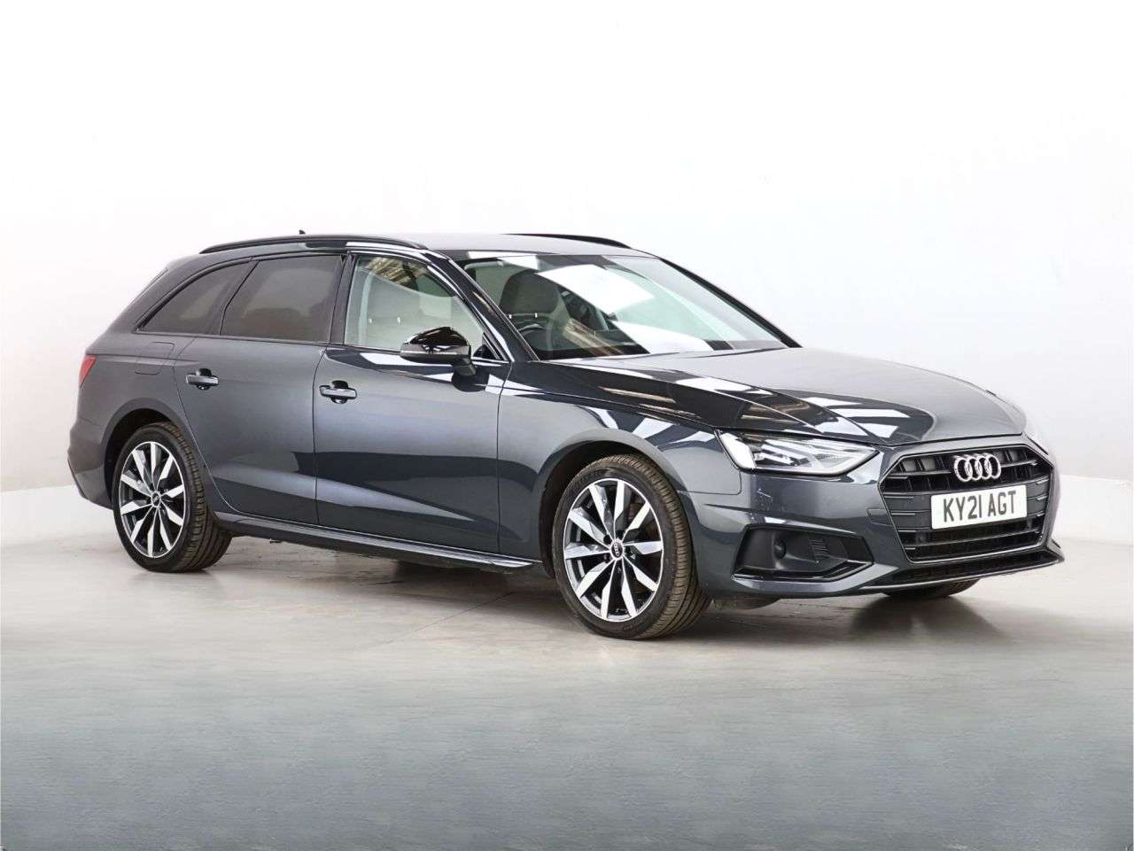 A 2021 AUDI A4 AVANT 2.0 TDI 30 Sport Edition Estate 5dr Diesel S Tronic Euro 6 (s/s) (136 ps) A 2021 AUDI A4 AVANT 2.0 TDI 30 Sport Edition Estate 5dr Diesel S Tronic Euro 6 (s/s) (136 ps)