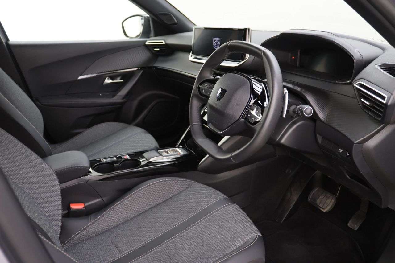 2024 PEUGEOT 2008 2024 PEUGEOT 2008