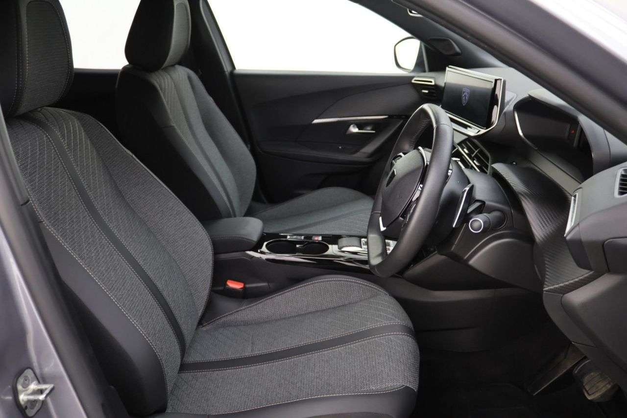 2024 PEUGEOT 2008 2024 PEUGEOT 2008