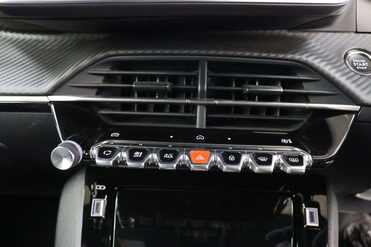 2024 PEUGEOT 2008 2024 PEUGEOT 2008