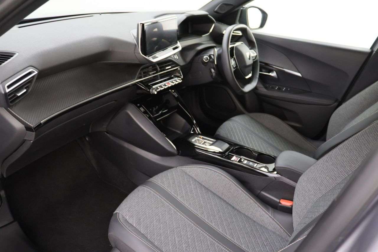2024 PEUGEOT 2008 2024 PEUGEOT 2008
