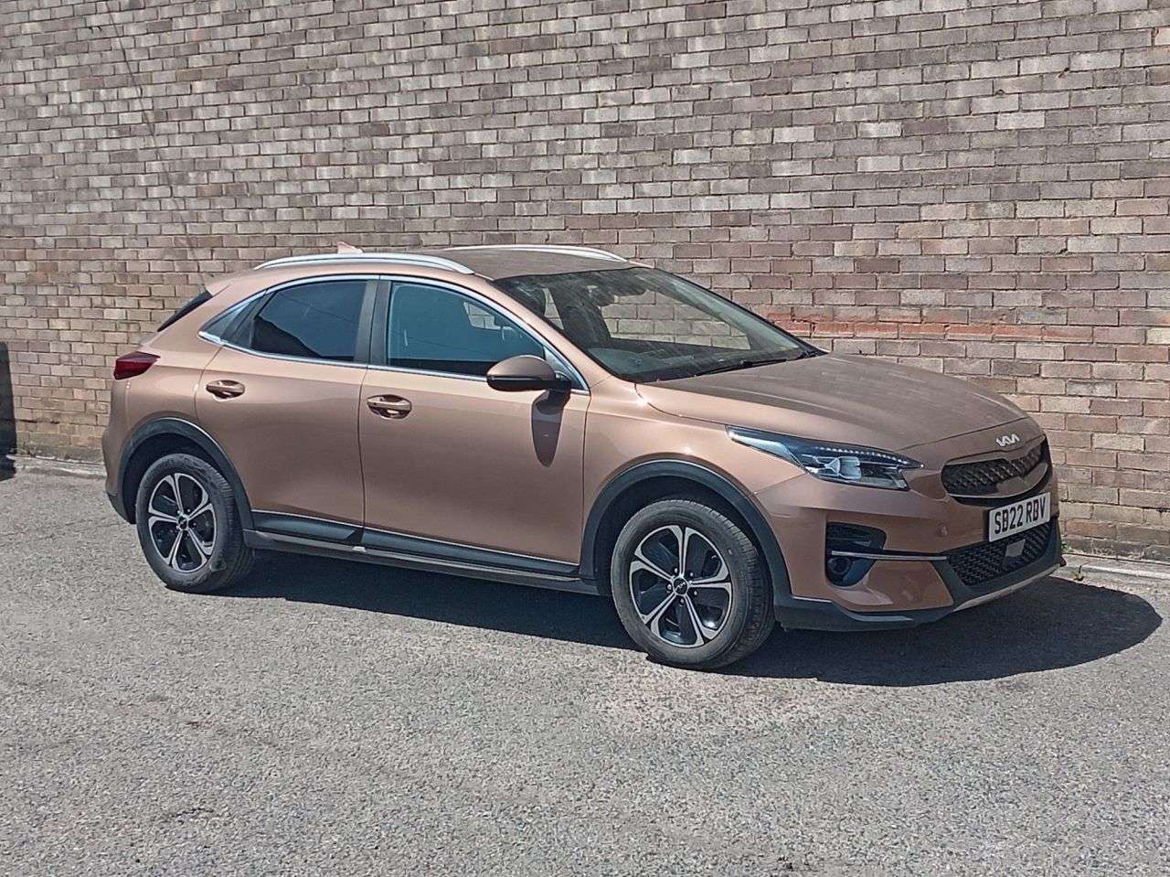 A 2022 KIA XCEED 1.6 GDi 8.9kWh 3 SUV 5dr Petrol Plug-in Hybrid DCT Euro 6 (s/s) (139 bhp) A 2022 KIA XCEED 1.6 GDi 8.9kWh 3 SUV 5dr Petrol Plug-in Hybrid DCT Euro 6 (s/s) (139 bhp)