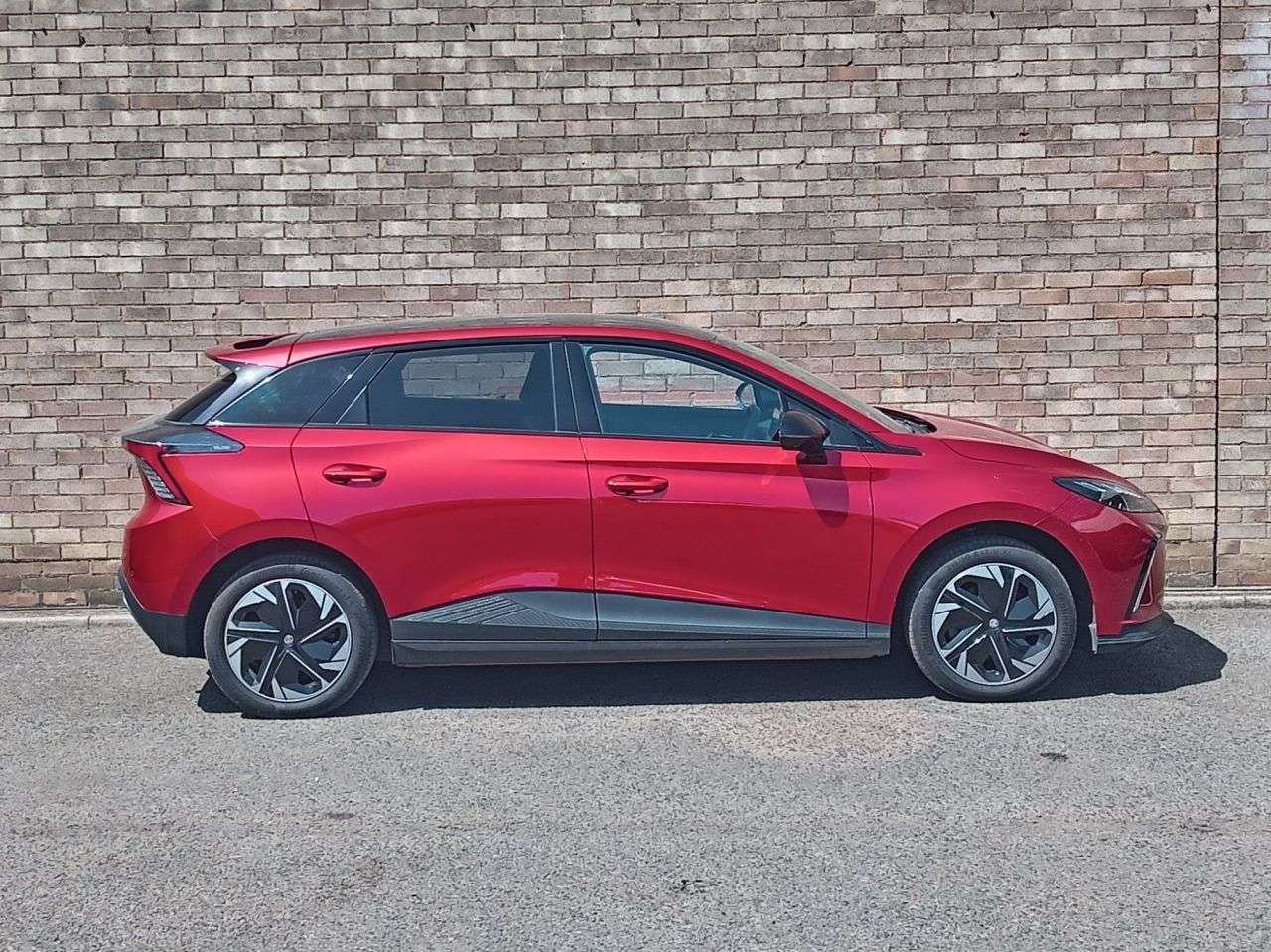 A 2023 MG MG 4 64kWh Trophy Long Range Hatchback 5dr Electric Auto (203 ps) A 2023 MG MG 4 64kWh Trophy Long Range Hatchback 5dr Electric Auto (203 ps)