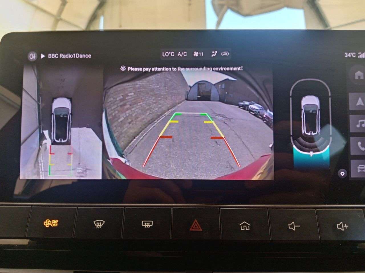 A 2023 MG MG 4 64kWh Trophy Long Range Hatchback 5dr Electric Auto (203 ps) A 2023 MG MG 4 64kWh Trophy Long Range Hatchback 5dr Electric Auto (203 ps)
