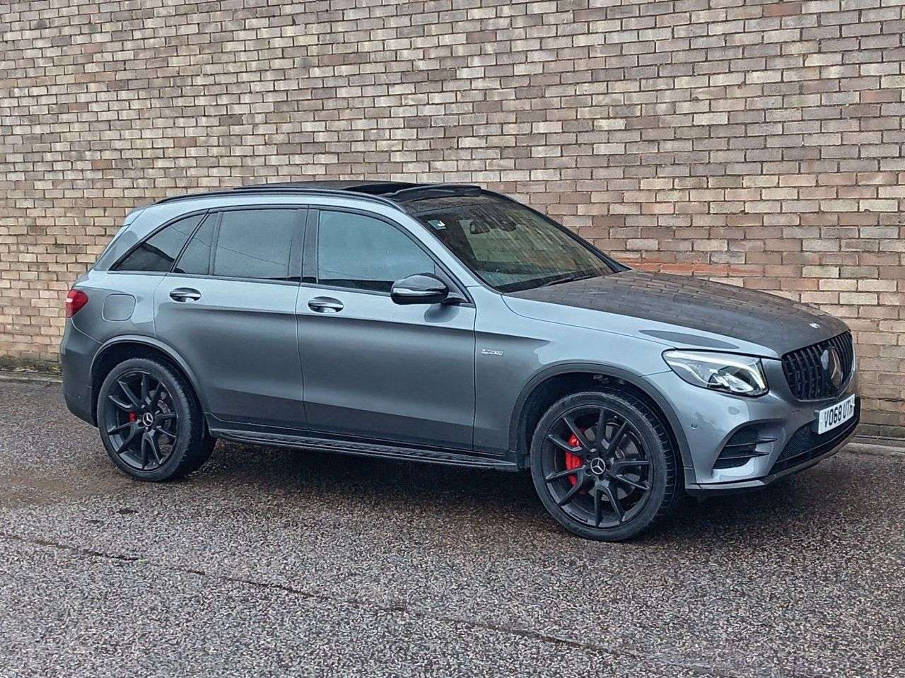 A 2018 MERCEDES-BENZ GLC CLASS 3.0 GLC43 V6 AMG (Premium Plus) SUV 5dr Petrol G-Tronic+ 4MATIC Euro 6 (s/s A 2018 MERCEDES-BENZ GLC CLASS 3.0 GLC43 V6 AMG (Premium Plus) SUV 5dr Petrol G-Tronic+ 4MATIC Euro 6 (s/s