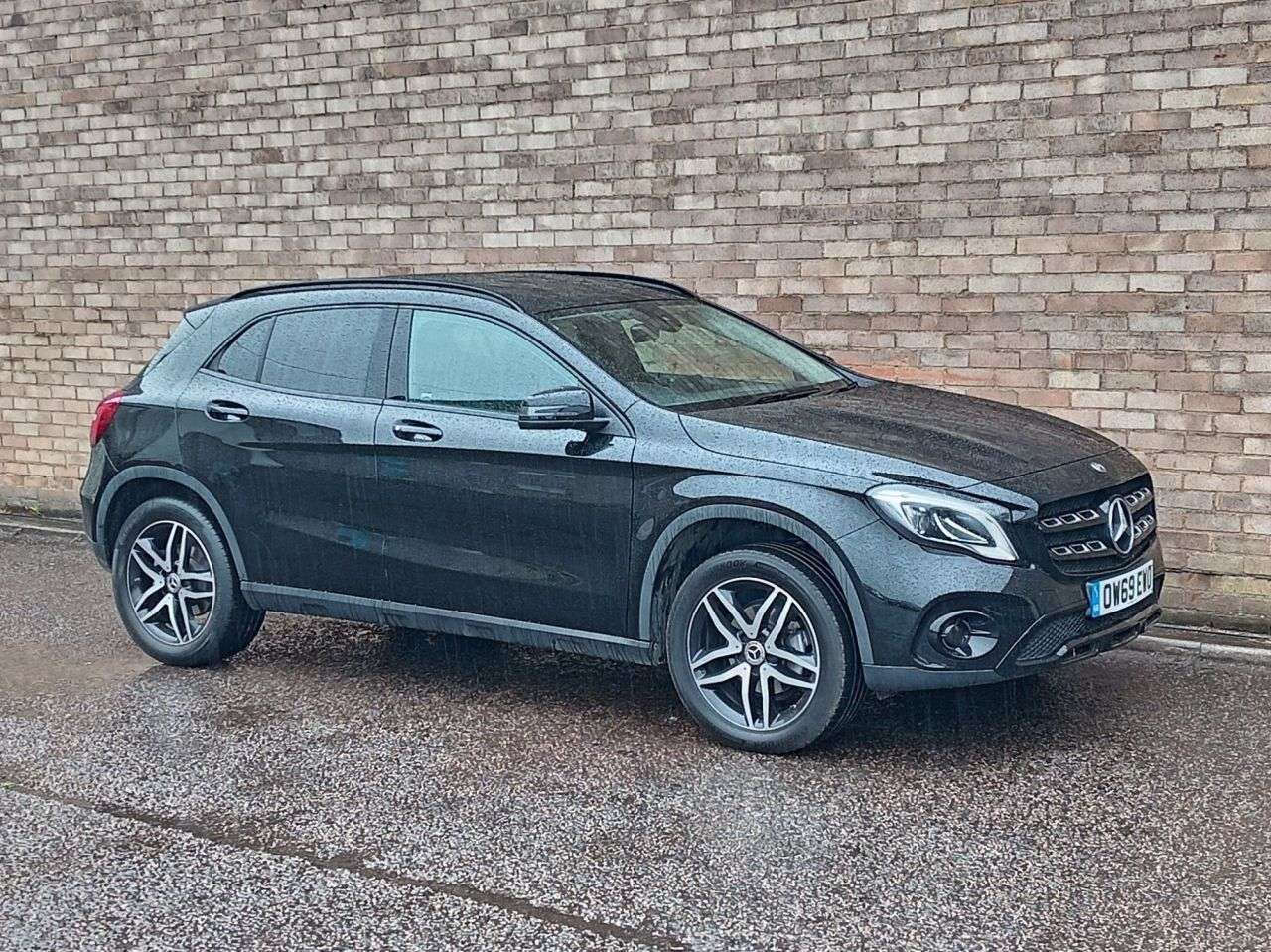A 2020 MERCEDES-BENZ GLA CLASS 1.6 GLA180 GPF Urban Edition SUV 5dr Petrol 7G-DCT Euro 6 (s/s) (122 ps) A 2020 MERCEDES-BENZ GLA CLASS 1.6 GLA180 GPF Urban Edition SUV 5dr Petrol 7G-DCT Euro 6 (s/s) (122 ps)