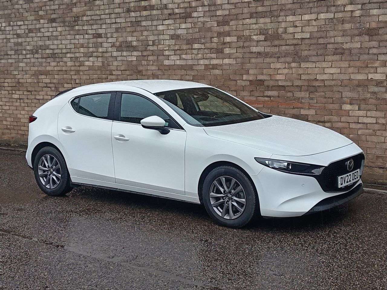 A 2022 MAZDA MAZDA3 2.0 e-SKYACTIV-G MHEV SE-L Lux Hatchback 5dr Petrol Manual Euro 6 (s/s) (12 A 2022 MAZDA MAZDA3 2.0 e-SKYACTIV-G MHEV SE-L Lux Hatchback 5dr Petrol Manual Euro 6 (s/s) (12
