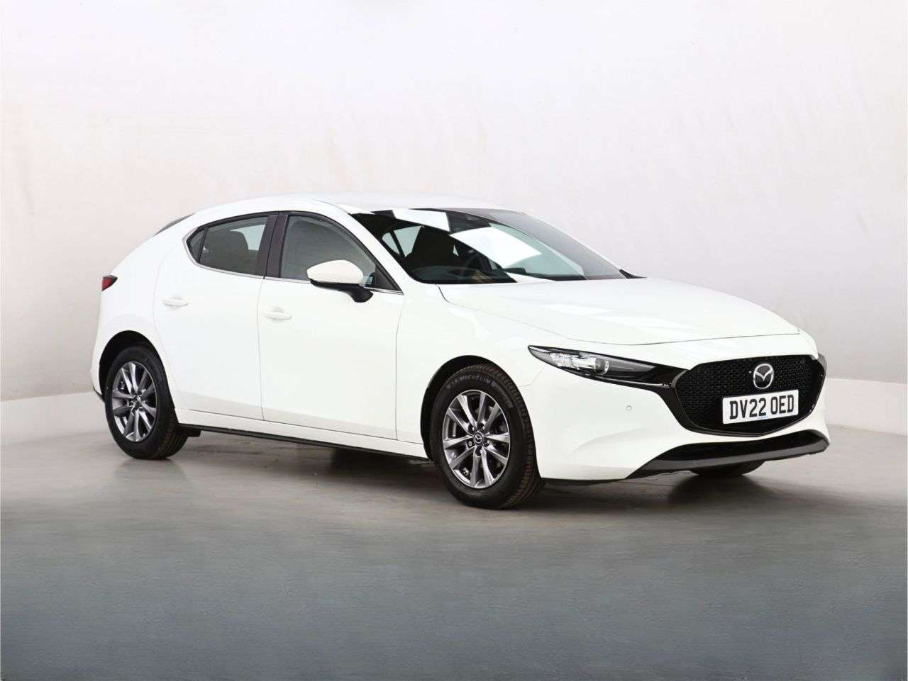 A 2022 MAZDA MAZDA3 2.0 e-SKYACTIV-G MHEV SE-L Lux Hatchback 5dr Petrol Manual Euro 6 (s/s) (12 A 2022 MAZDA MAZDA3 2.0 e-SKYACTIV-G MHEV SE-L Lux Hatchback 5dr Petrol Manual Euro 6 (s/s) (12