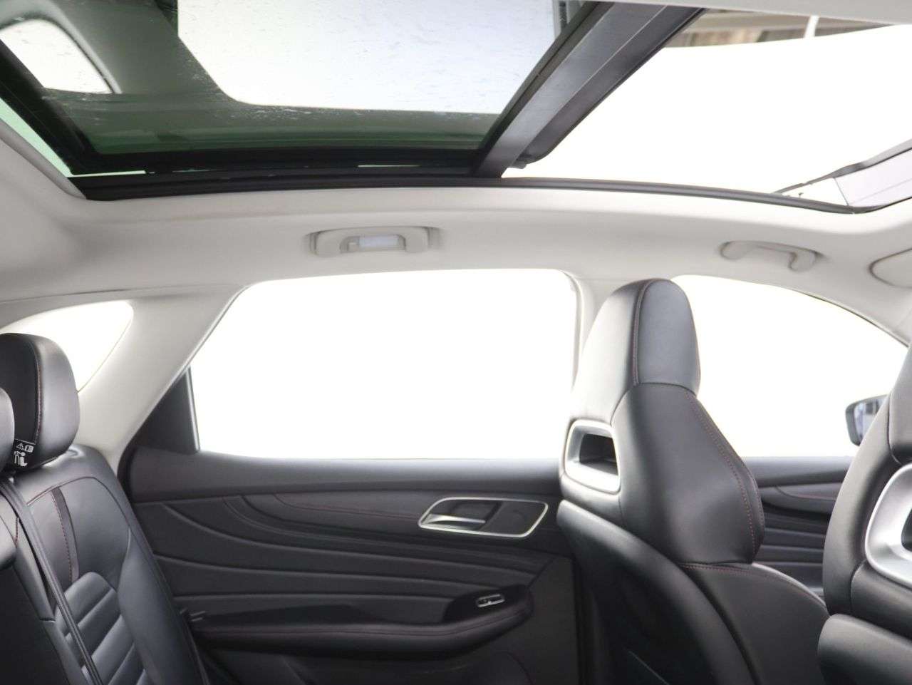 A 2021 MG MG HS 1.5 T-GDI 16.6kWh Exclusive SUV 5dr Petrol Plug-in Hybrid Auto Euro 6 (s/s) A 2021 MG MG HS 1.5 T-GDI 16.6kWh Exclusive SUV 5dr Petrol Plug-in Hybrid Auto Euro 6 (s/s)