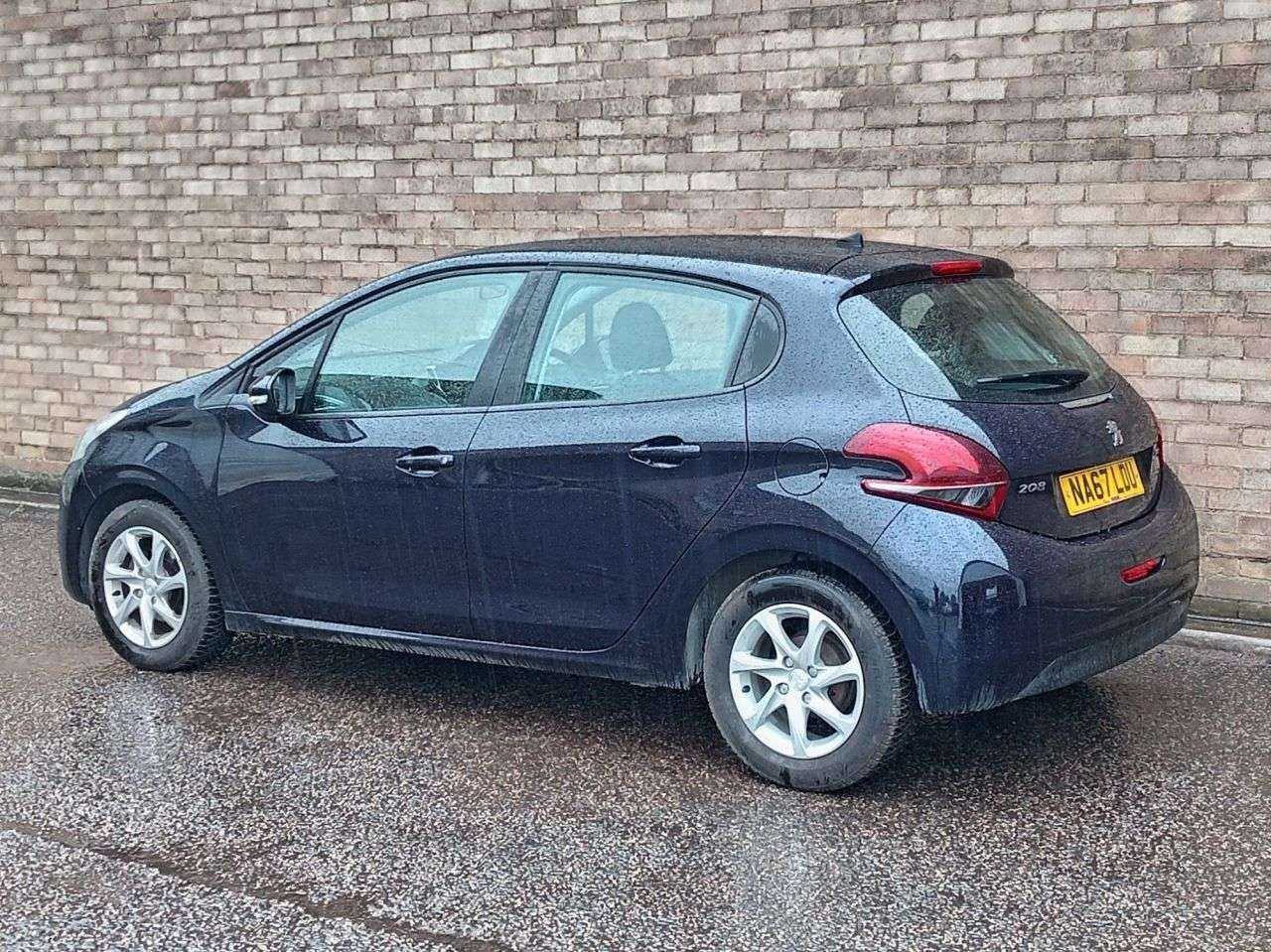 A 2017 PEUGEOT 208 1.2 PureTech Active Hatchback 5dr Petrol Manual Euro 6 (68 ps) A 2017 PEUGEOT 208 1.2 PureTech Active Hatchback 5dr Petrol Manual Euro 6 (68 ps)