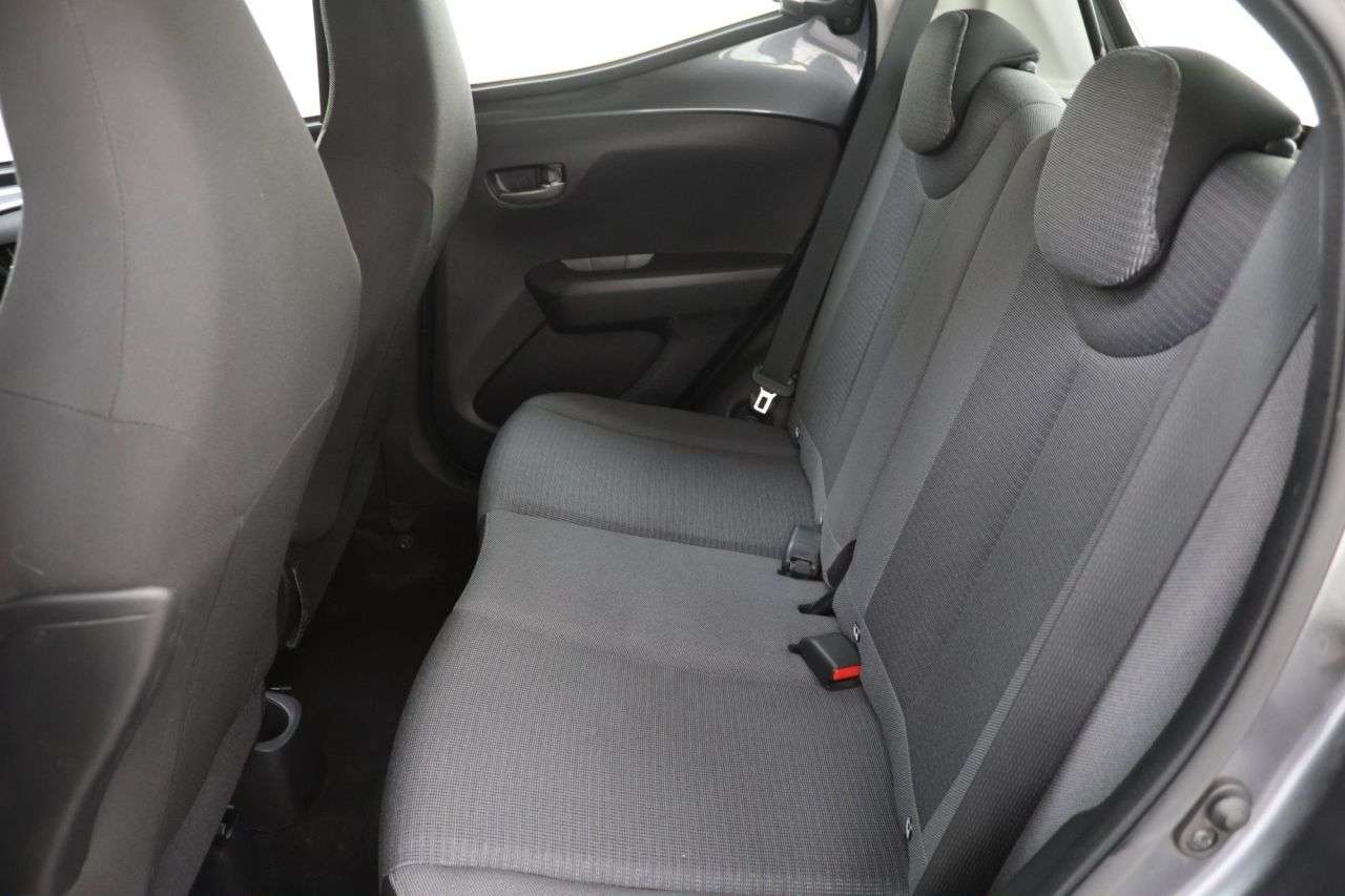 2021 TOYOTA AYGO 2021 TOYOTA AYGO