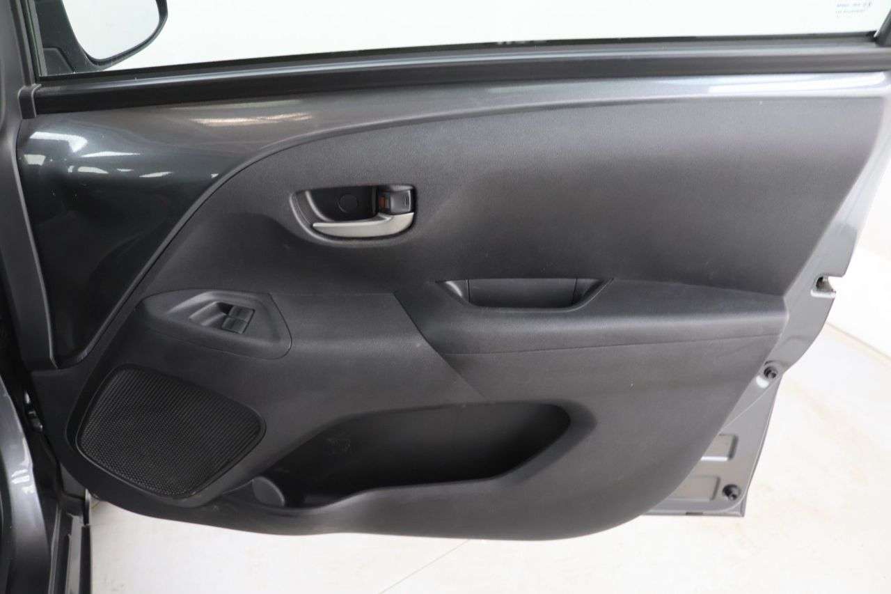 2021 TOYOTA AYGO 2021 TOYOTA AYGO