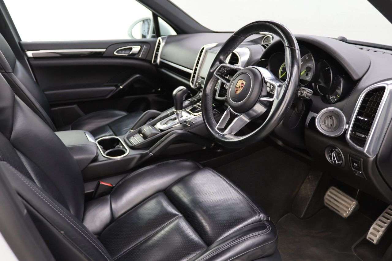 2017 PORSCHE CAYENNE 2017 PORSCHE CAYENNE